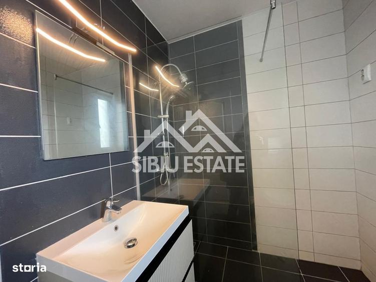 Apartament cu 2 camere, mobilat în Central