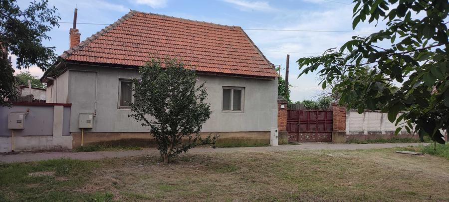Casă cu 3 camere în Belinț