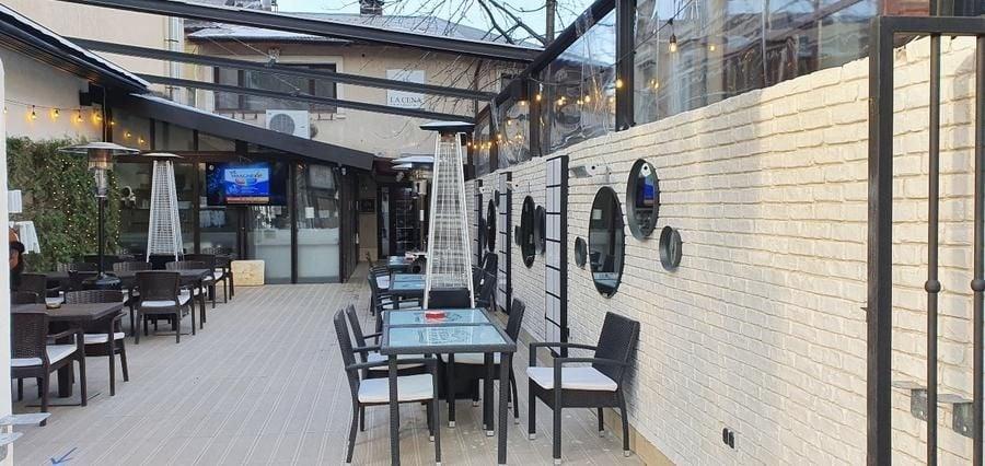 Spațiu comercial, de 260 mp, în Universitate