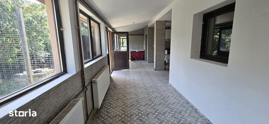 Casă cu 4 camere cu Teren 2365 Mp în Tărtășești