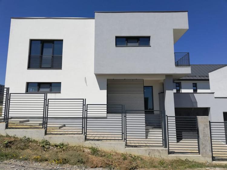 Casa deosebita pe Valea Chintaului - 8