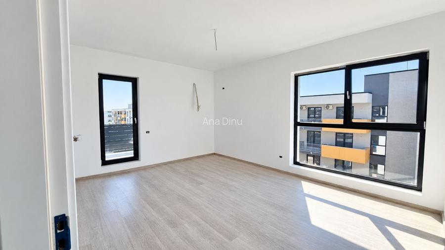 3 Camere, Metrou, Dezvoltator, Bloc Finalizat,Centrala,83 MP, Pallady