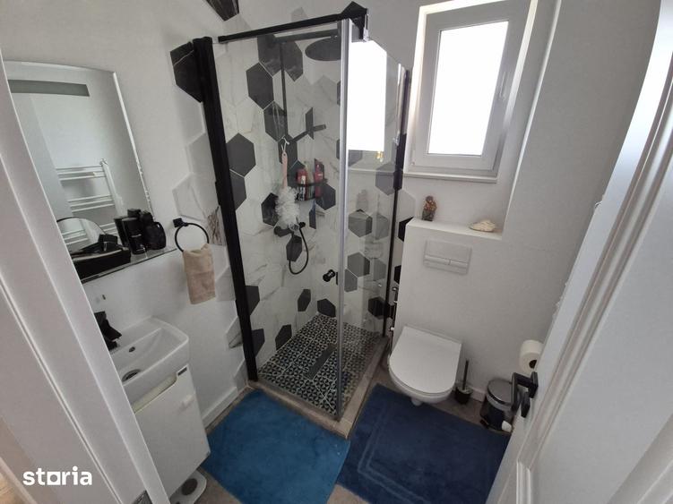 Apartament cu 3 camere în Florești