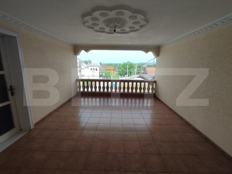 Casă individuală cu 6 camere cu Canalizare în Exterior Nord