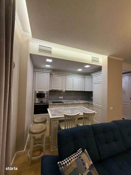 Apartament cu 3 camere semidecomandat, mobilat în Aviației