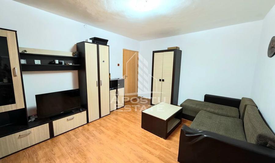 Apartament cu 2 camere nedecomandat, mobilat în Dacia