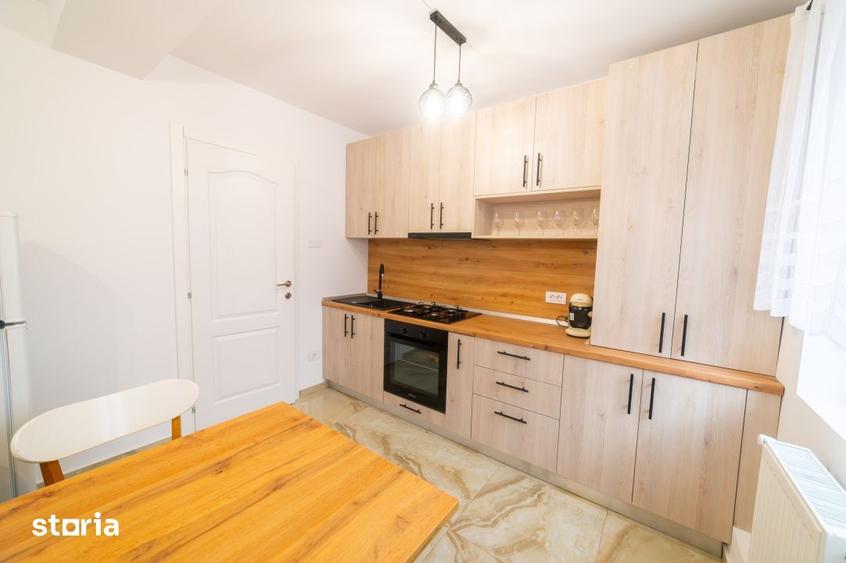 Apartament cu 3 camere semidecomandat, mobilat în Central
