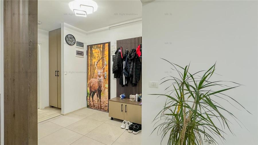 Apartament cu 2 camere decomandat în Tractorul