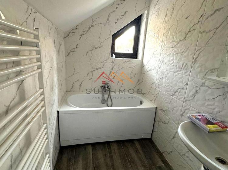 Casă individuală cu 4 camere cu Canalizare în Cornu