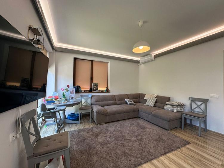 Casă individuală cu 5 camere cu Canalizare în Corbeanca