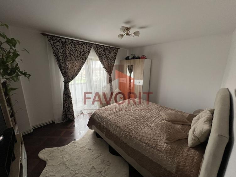Apartament cu 4 camere decomandat, mobilat în Girocului