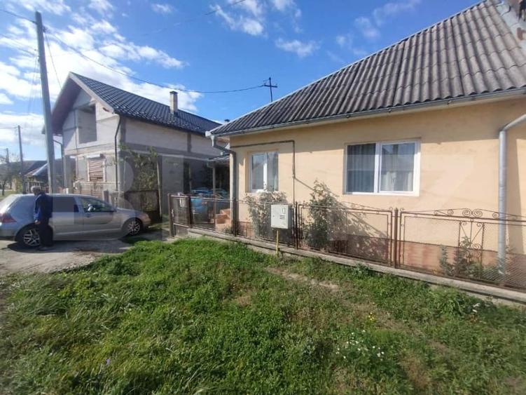 Casă individuală cu 3 camere cu Garaj în Beclean