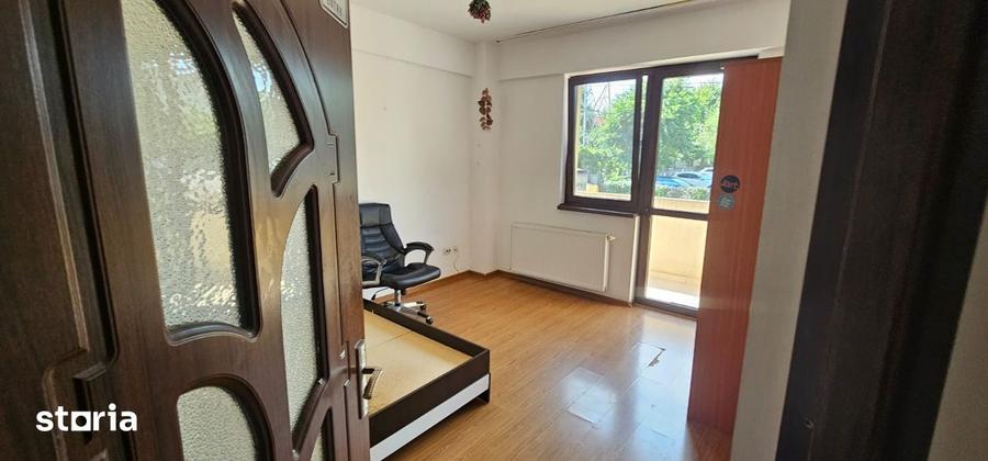 Garsonieră decomandată în Cug
