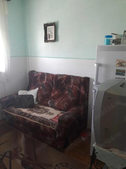 Apartament cu 3 camere semidecomandat în Micro 1