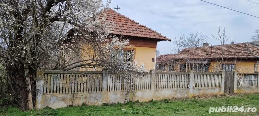 Teren de 1150 mp, în Goicea