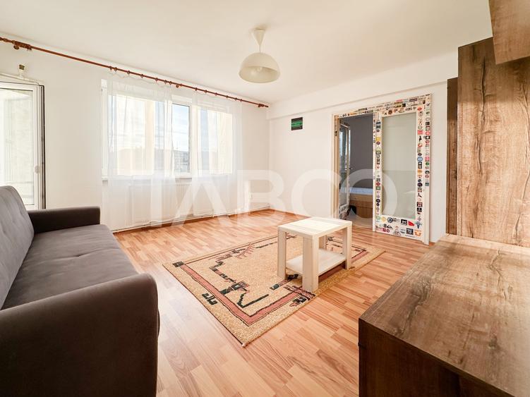 Apartament cu 2 camere semidecomandat, mobilat în Plopilor