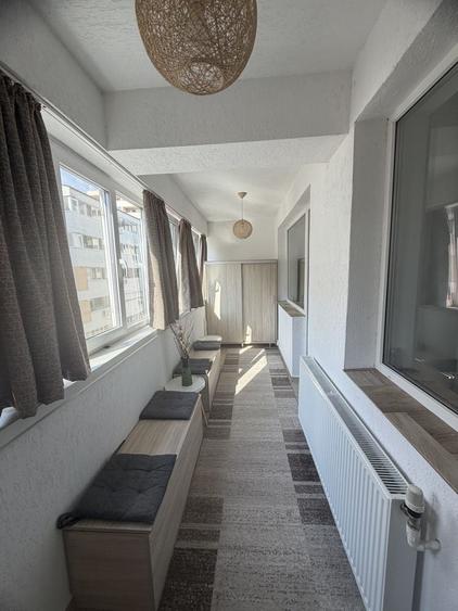 Apartament de inchiriat, 2 camere, loc de parcare inclus, la 15 min de mers pana la statia Aparatorii Patriei - 2
