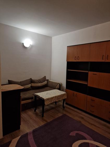 Garsonieră decomandată în Florești