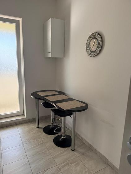 Apartament cu 2 camere decomandat în Berceni