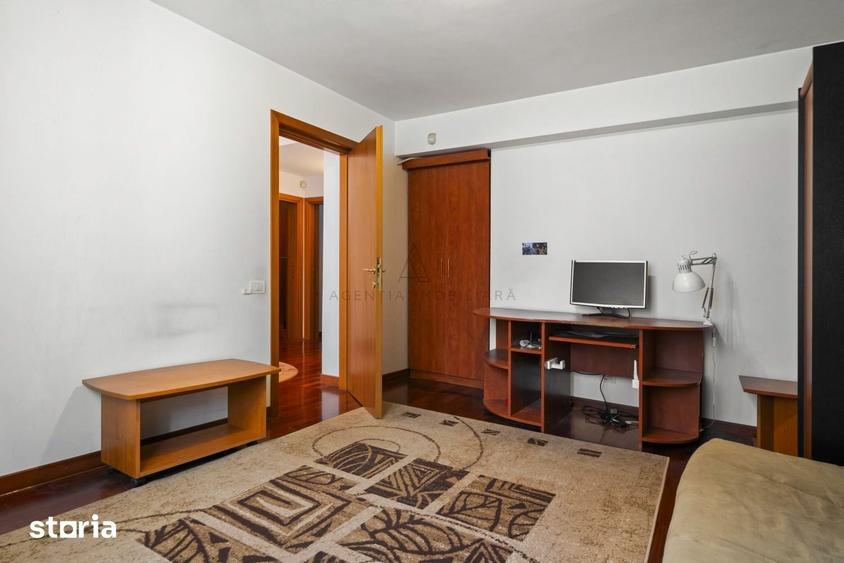 Casă cu 6 camere cu Teren 245 Mp în Herăstrău