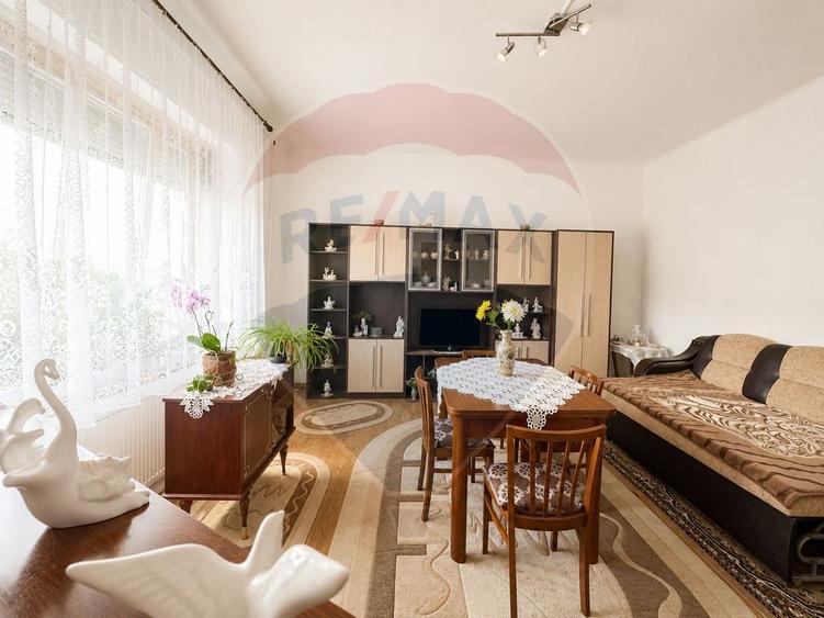 Duplex cu 4 camere cu Teren 1400 Mp în Bod