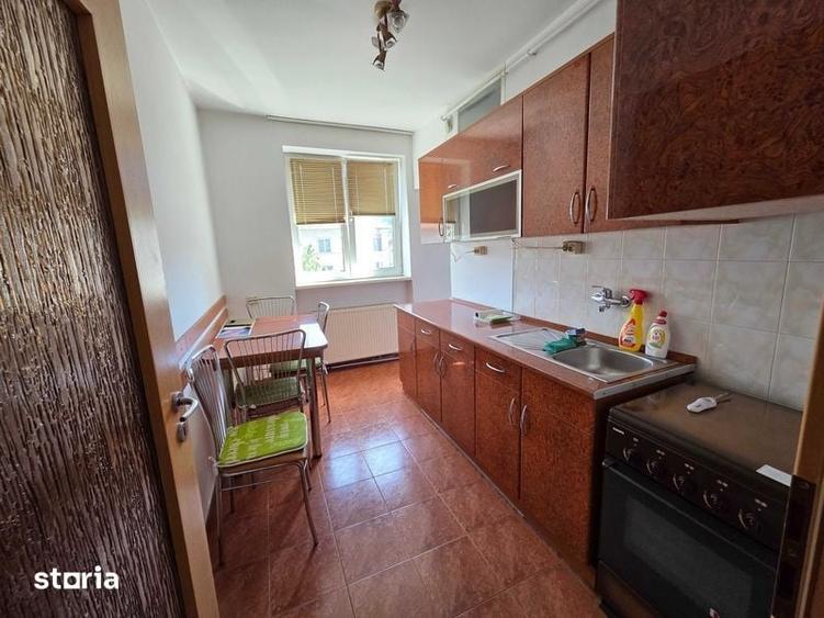 Vand apartament 3 camere, zona Lunca, Resita - 1