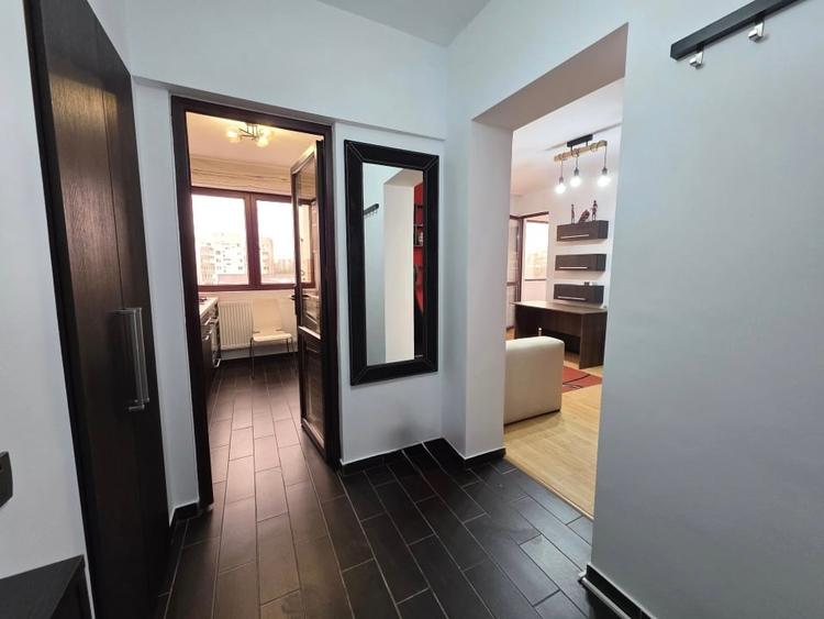 Apartament cu 2 camere semidecomandat în P-ța Gorjului