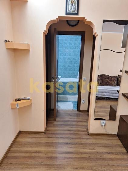 Apartament cu 3 camere decomandat, mobilat în Titan
