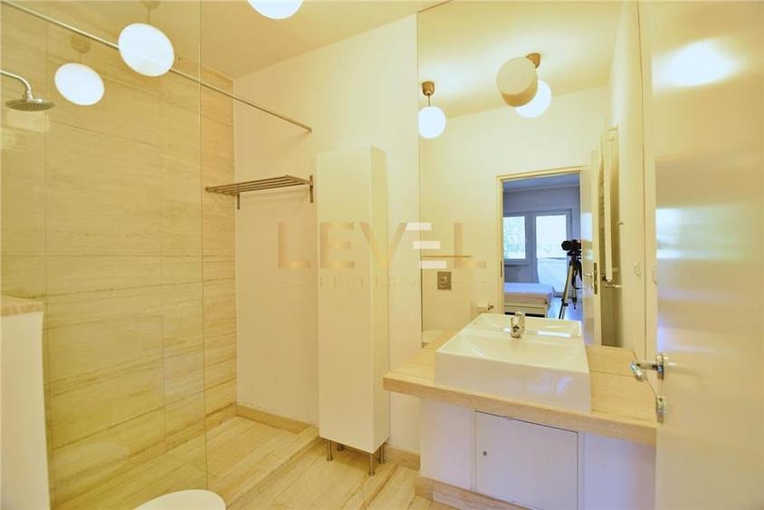 Apartament cu 4 camere decomandat, mobilat în Herăstrău