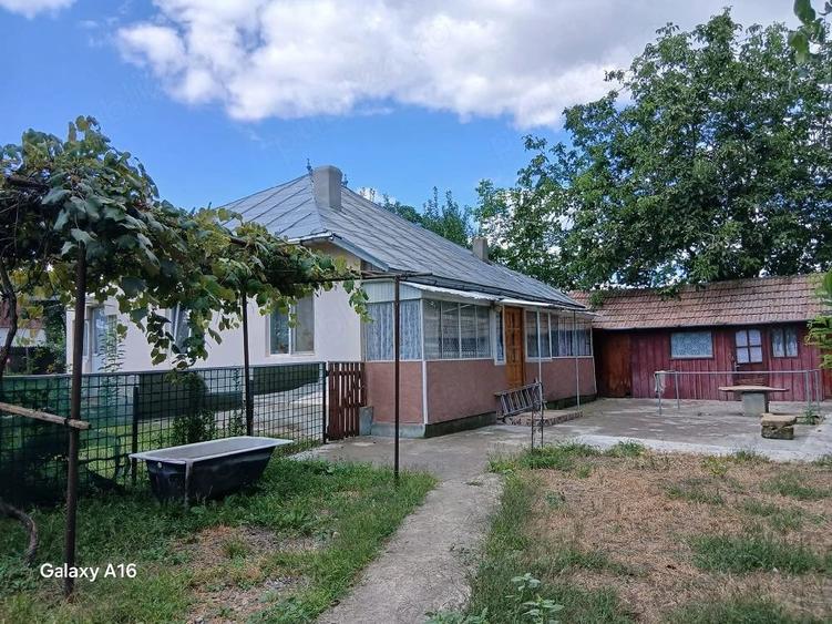 Casă cu 4 camere cu Teren 20 Mp în Central