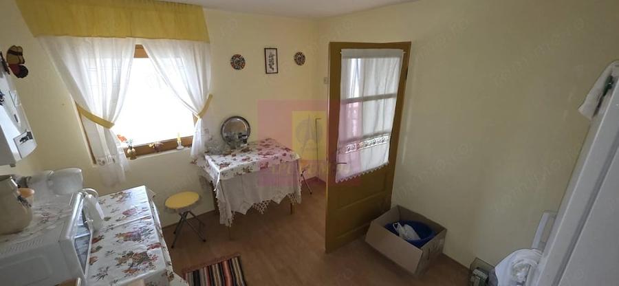 Casă cu 3 camere cu Teren 340 Mp în Poiana