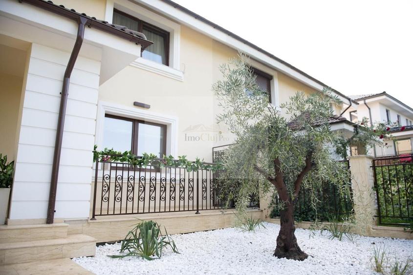 Duplex cu 5 camere cu Piscina în Borhanci