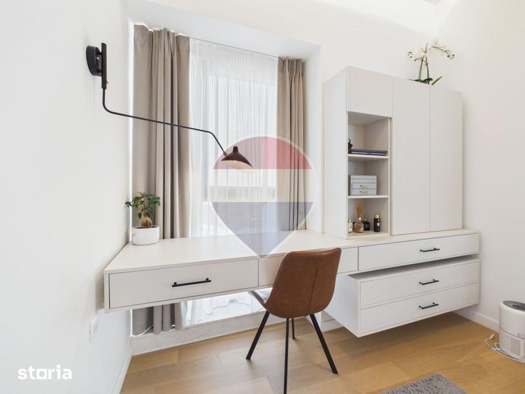 Apartament cu 3 camere în Tei
