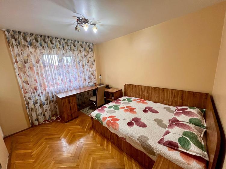 Apartament cu 3 camere decomandat în Ultracentral