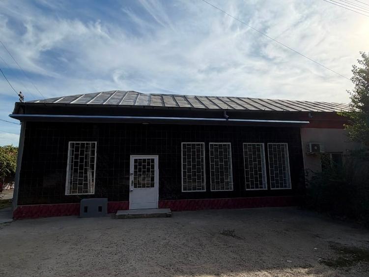 Spațiu comercial, de 130 mp, în Buzaului