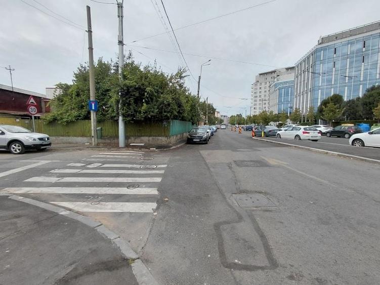 Teren intravilan de 317 mp, în Domenii