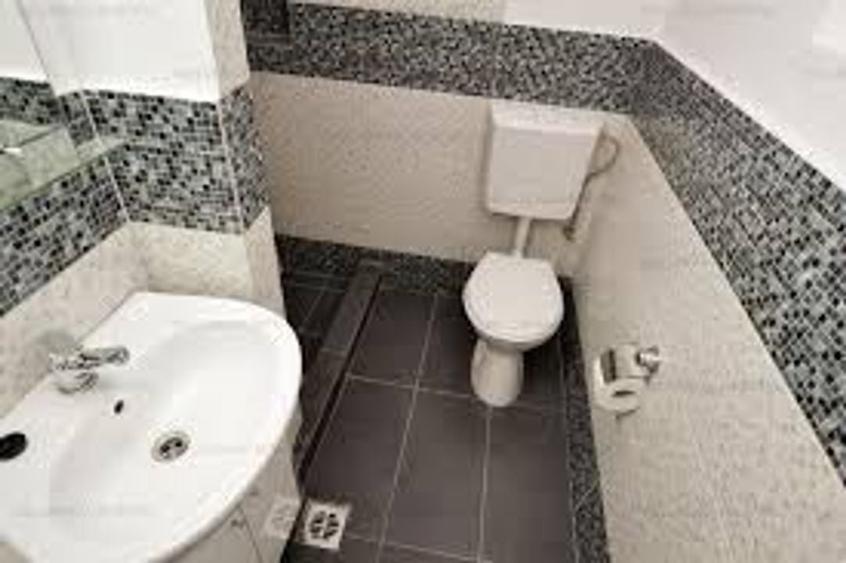 Apartament cu 6 camere decomandat, mobilat în Universitate