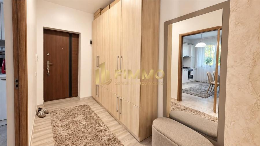 Apartament cu 2 camere semidecomandat în Sud
