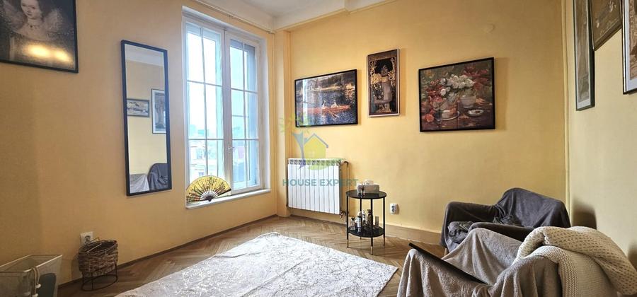Apartament cu 5 camere decomandat, mobilat în Pache Protopopescu