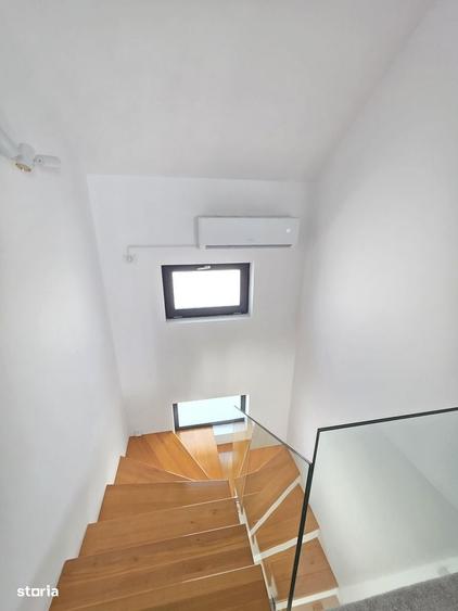 Casă cu 4 camere cu Teren 455 Mp în Central