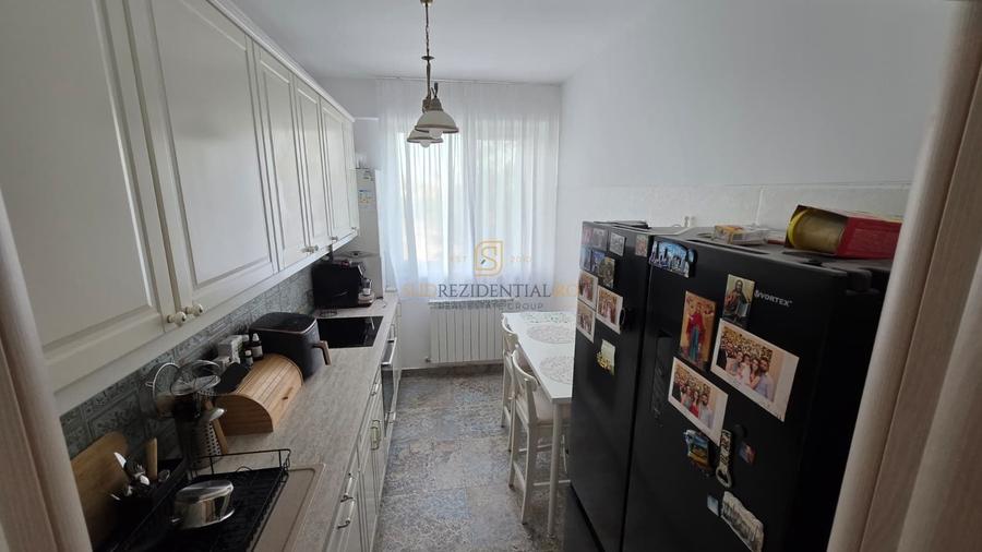 Apartament cu 2 camere decomandat, mobilat în Central