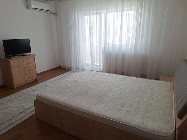 Apartament cu 2 camere decomandat în Rolast