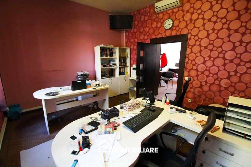 Casă individuală cu 3 camere cu Canalizare în Central
