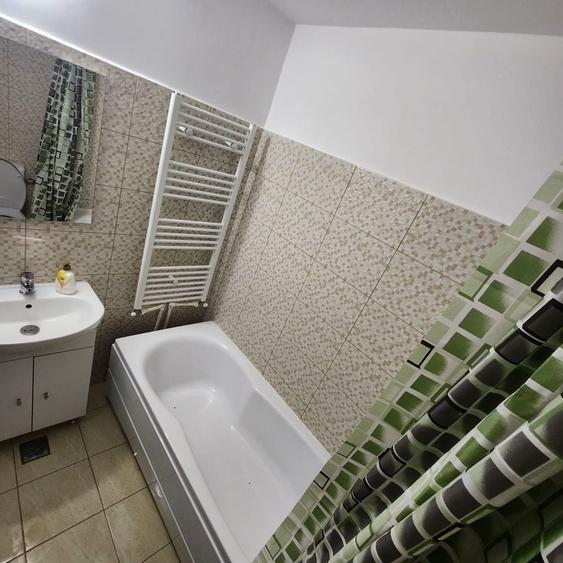 Vand garsoniera, etaj 4 cu lift, Hipodrom, capatul lui 2, blocul nou Concivia - 3