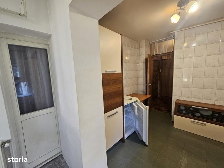 Apartament cu 2 camere decomandat în Eremia