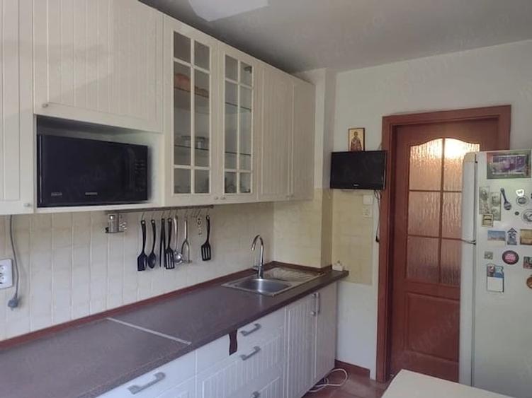 Inchiriez apartament 3 camere, decomandat, mobilat, et. 2 4, zona Giurgiului - 9