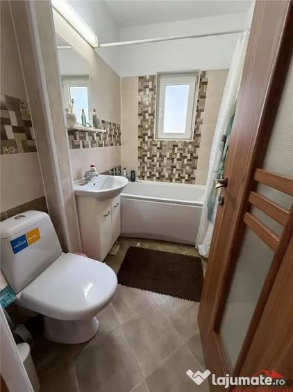 Apartament cu 2 camere semidecomandat în Gară