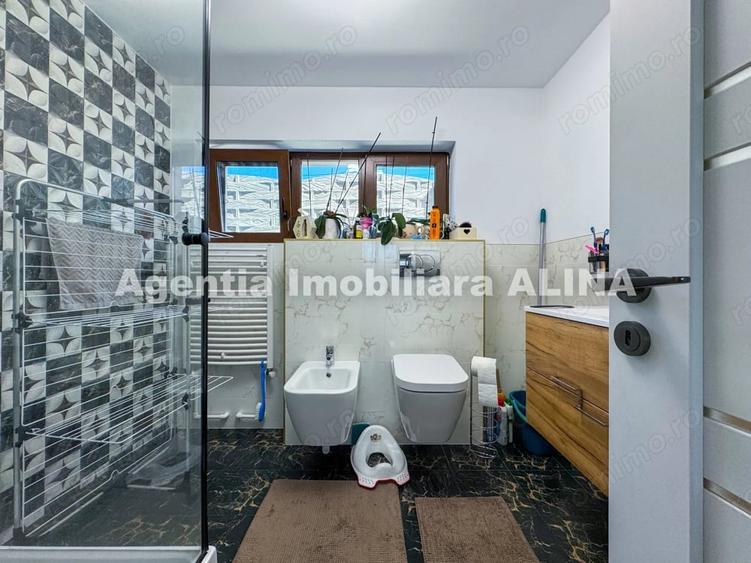 Casă cu 3 camere cu Teren 223 Mp în Zăvoi