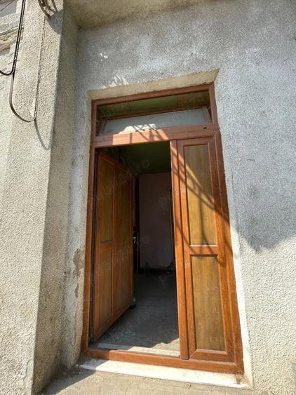 Casă cu 2 camere cu Teren 78 Mp în Central
