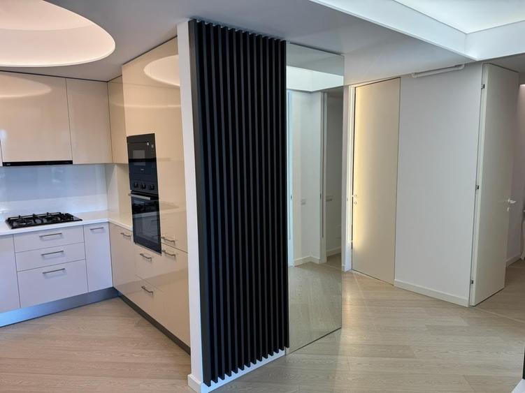 Apartament cu 3 camere decomandat, mobilat în Pipera